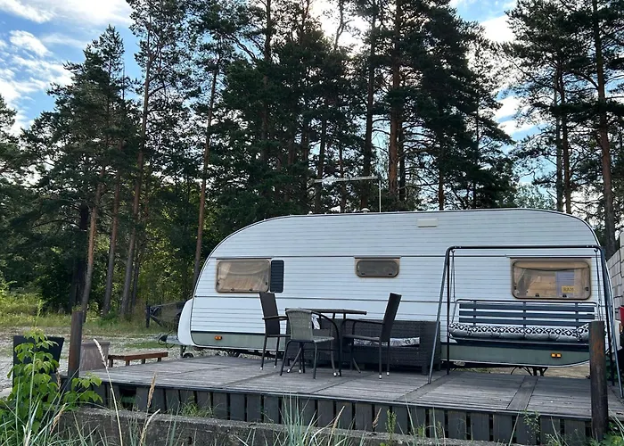 Caravan & On The Campsite *